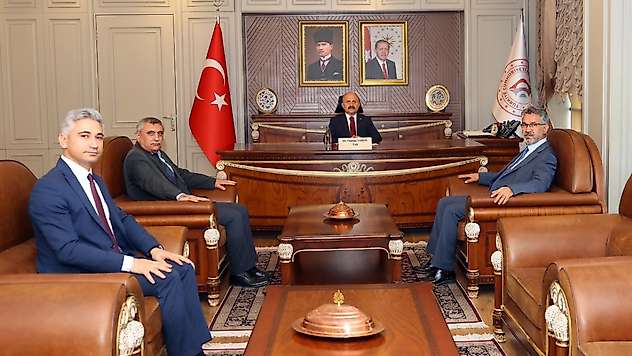 Vali Varol, SGK İl Müdürü Fuat Tekin'i kabul etti