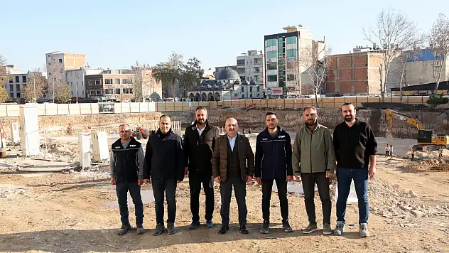 Vali Varol Ticaret Merkezi İnşaatında incelemelerde bulundu