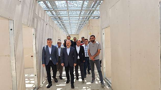 Vali Varol: 'Tut ilçemize ve çiftçilerimize hayırlı ve uğurlu olmasını diliyorum.'