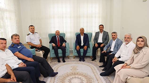 Vali Varol ve Milletvekili Alkayış'tan 15 Temmuz Gazisi Şükrü Bulut'a ziyaret