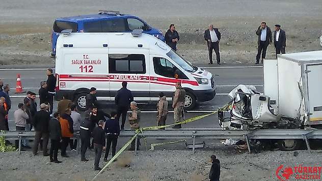 Van'daki feci kazada hayatını kaybedenlerin kimlikleri belli oldu