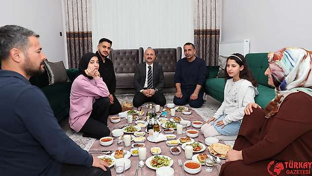 Yeni yuvada iftar mutluluğu