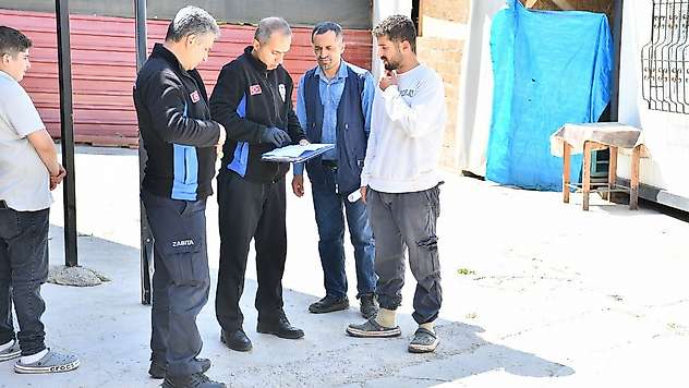 Yeşilyurt Belediyesi'nden kurban satış ve kesim yerlerinde bayram mesaisi