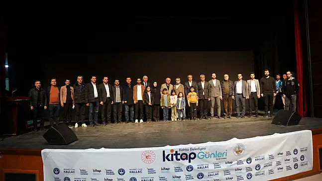 Nurallah Genç Kahta'da okurlarıyla buluştu