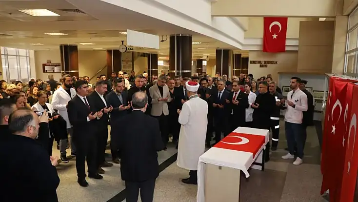 6 Şubat Depremlerinde Hayatını Kaybeden Sağlık Çalışanları dualarla anıldı