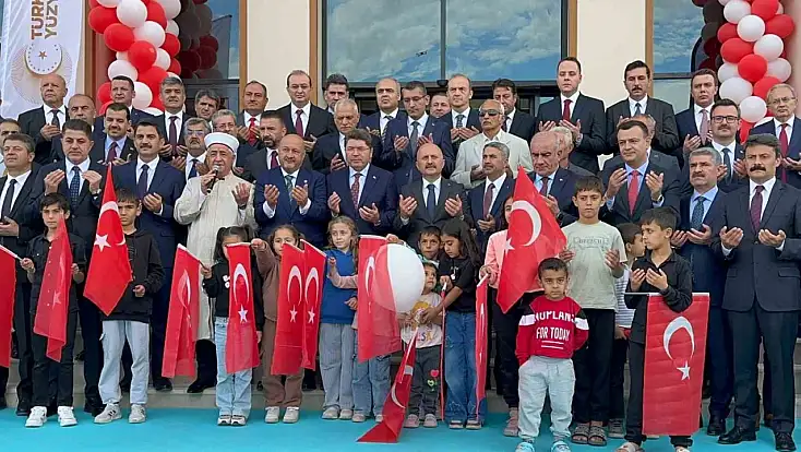 Bakan Tunç: 'Deprem davalarında adaletin eşit şekilde tecelli etmesi için çalışmalarımız devam ediyor'