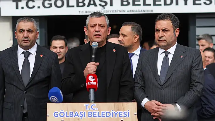 CHP Genel Başkanı Özgür Özel Gölbaşı’nda vatandaşlara hitap etti