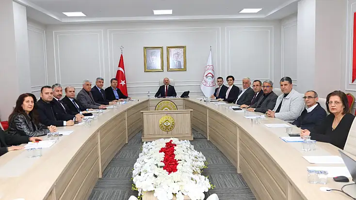 İl İstihdam toplantısı Vali Dr. Osman Varol başkanlığında gerçekleştirildi 