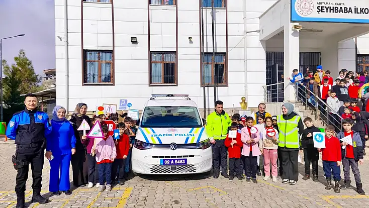 Kahta’da polisler Şeyhbaba İlkokulu öğrencilerine eğitim verdi