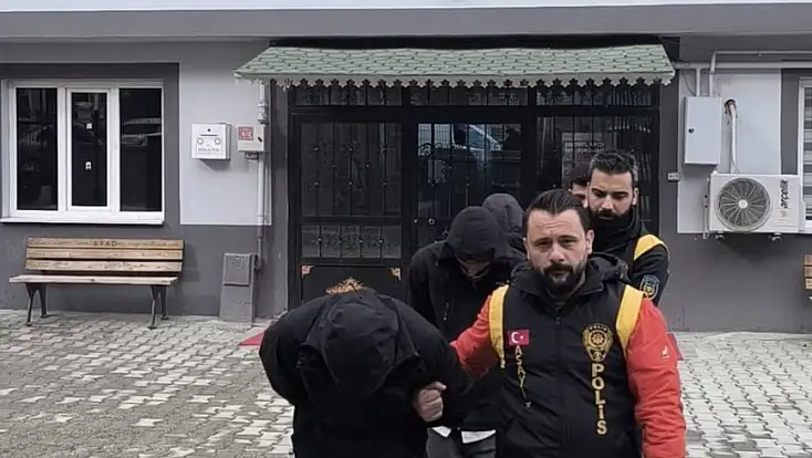 15 Yaşındaki Çocuğun Gasp Edildiği Olayda 4 Şüpheli TutuklandI