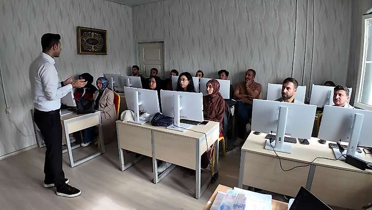 Samsat’ta TÜBİTAK Projeleri kapsamında öğretmenlere yönelik çalıştay gerçekleştirildi