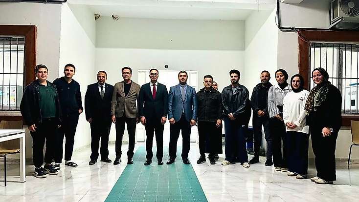 Sincik Kaymakamı Yıldız, Gençlik Merkezi gönüllüsü gençlerle bir araya geldi