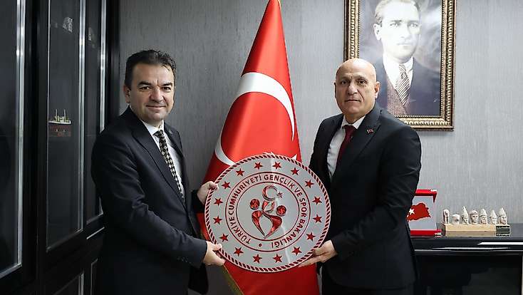 Şükrü Yılmaz Adıyaman’da Antrenörlerle Buluştu: Gündem Sporcuların gelişimi