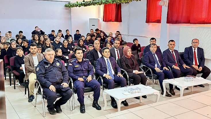 Tut ilçesinde İmam Hatiplerin 75. Kuruluş Yıl Dönümü Kutlandı