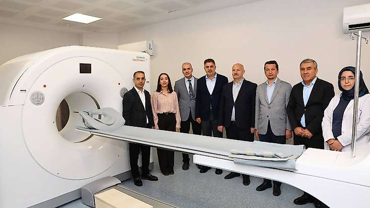 Vali Küçük ve Milletvekili Şan Adıyaman Eğitim ve Araştırma Hastanesinde incelemelerde bulundu
