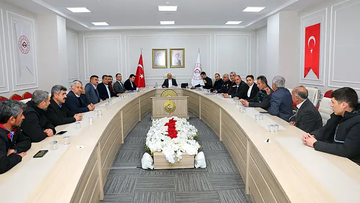 Vali Varol, Köy Muhtarlarıyla Bir Araya Geldi