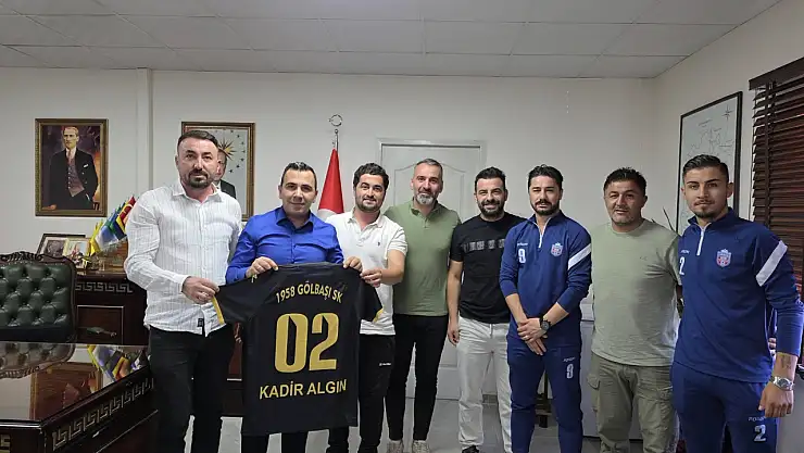 1958 Gölbaşı Spor kulübü heyetinden Kaymakam Algın'a ziyaret
