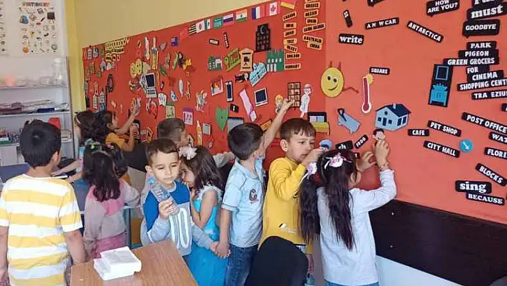 Aşcı, Tut Yaylımlı Öğrencilerini Şehirde Ağırladı