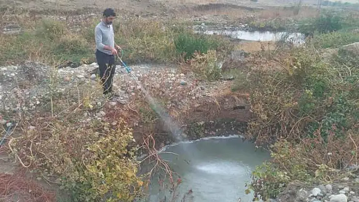 Belediye İlaçlanmadık Yer Bırakmıyor