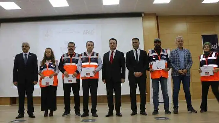 AFAD Gönüllülerinin Kimlikleri Verildi