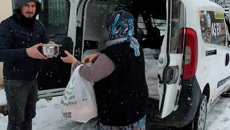 Soğuk Kış Gününde De Aş Evi sofraları Dolduruyor