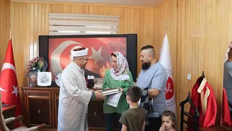Ezandan Etkilenen İngiliz Mccathie, Elazığ'da Müslüman Oldu