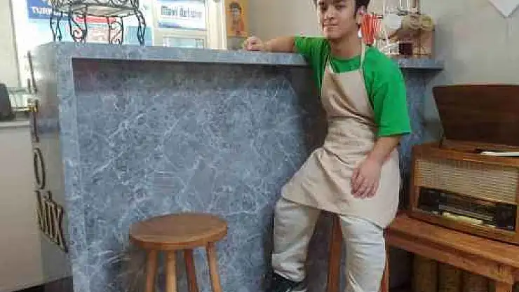 1.35 Boyundaki Halim Boyundan Büyük İşler Yapıyor