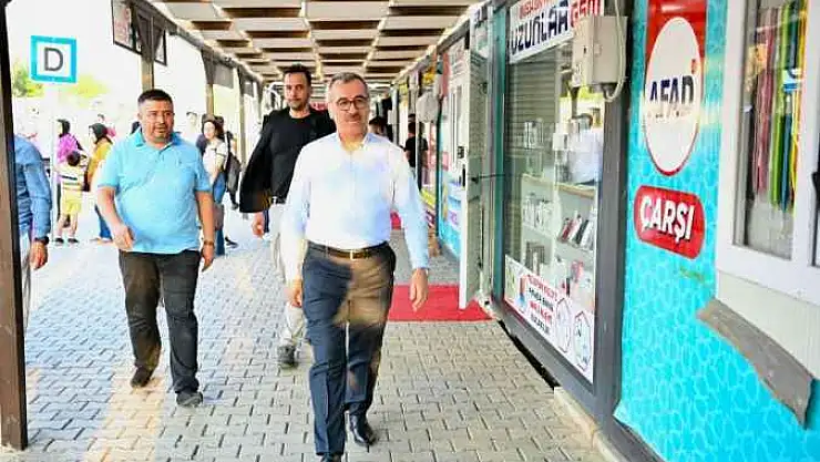 Başkan Güngör, 'Şehrimizde Ticari Hayat Hızla Canlanıyor'