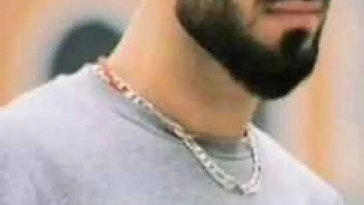 Boynundan Bıçakla Yaralanan Genç, Hayatını Kaybetti