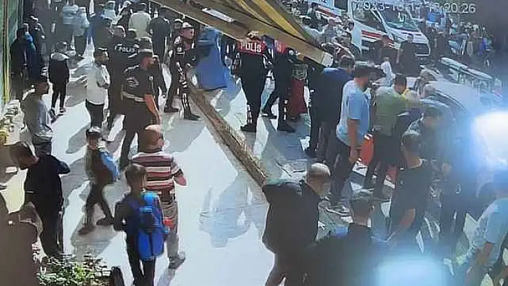 Çocukların Okuldaki Kavgasına Aileler Karıştı: 3'ü Ağır 4 Yaralı