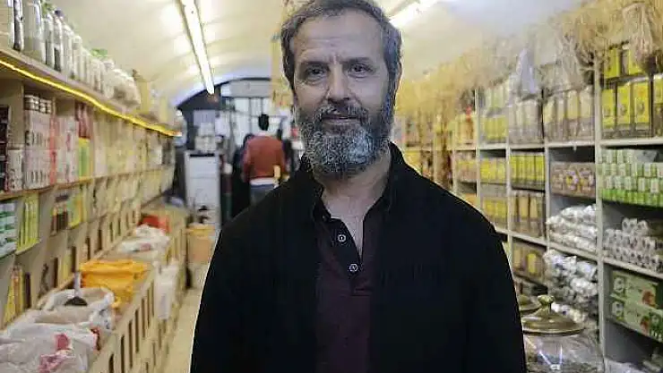 Tarihi Geçitte 100 Yıldır Baharatçılık Yapılıyor