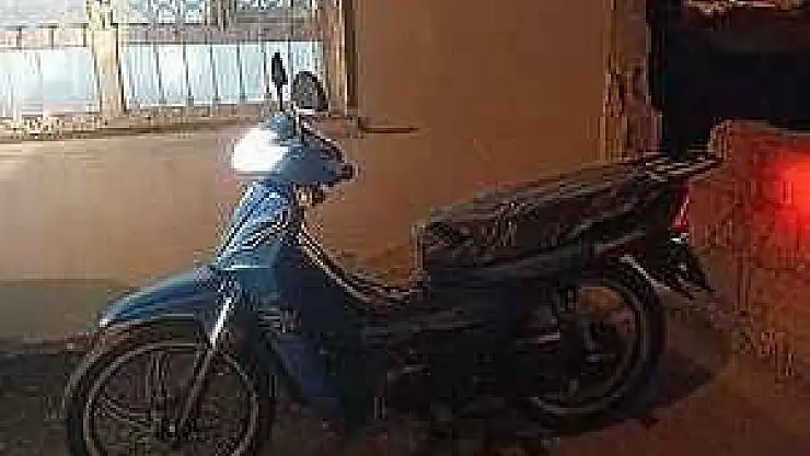 Park Halindeki Motosiklet Çalındı