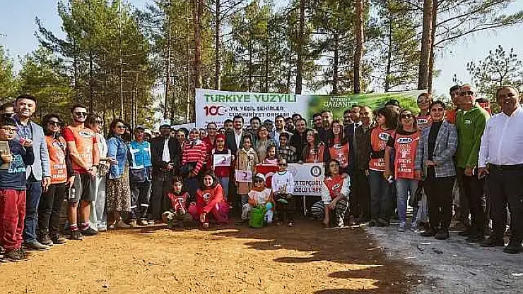 Gaziantep'te Yanan Ormanlık Alana 2 Bin Yeni Fidan Dikildi