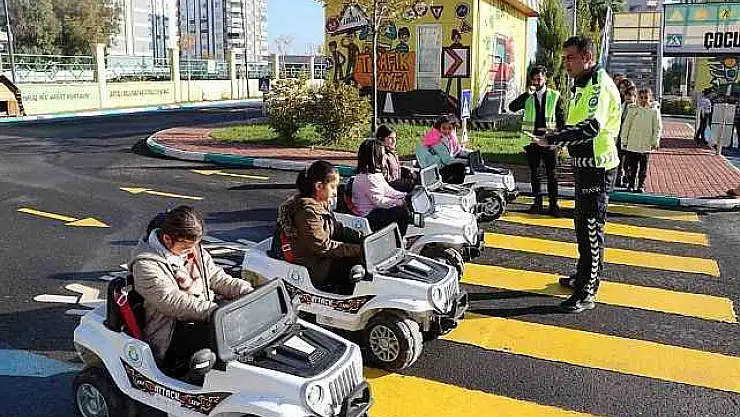 Haliliye Belediyesi ile 4 bin çocuğa trafik bilinci aşılandı