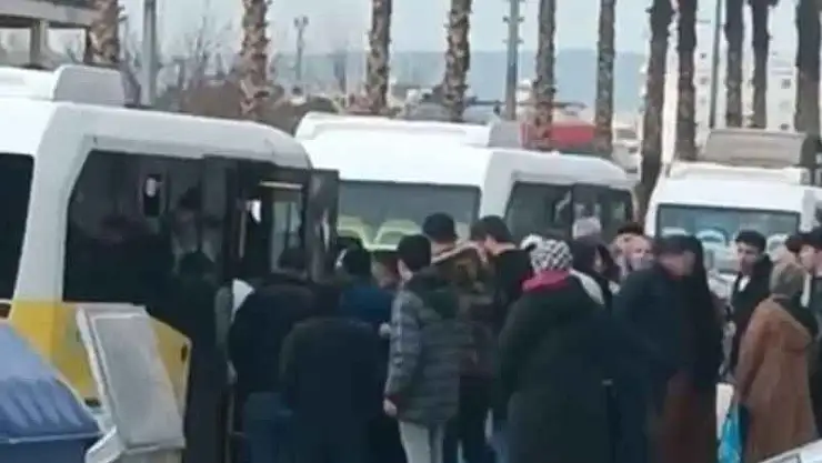 Mardin'de minibüs ile otomobil çarpıştı: 1 yaralı