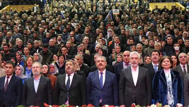 AK Parti, Diyarbakır'da seçim startını verdi