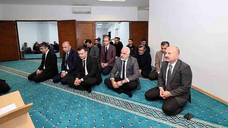 Depremde hayatını kaybeden adliye personeli için mevlit okutuldu