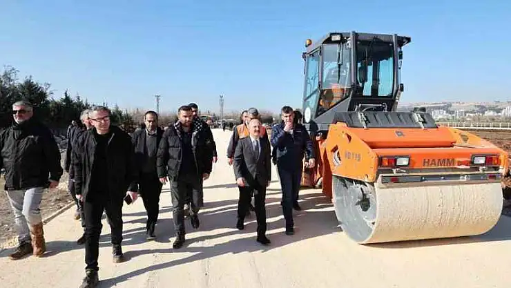 Vali Varol, deprem konutlarını inceledi