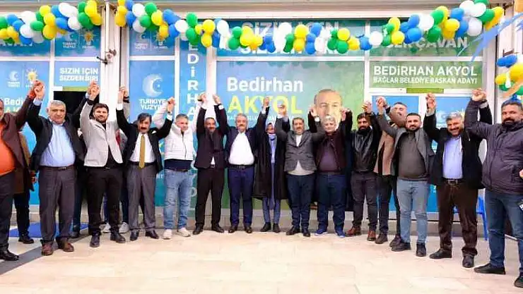 Diyarbakır'da DEVA Partisi Bağlar İlçe Teşkilatı üyeleri AK Parti'ye katıldı