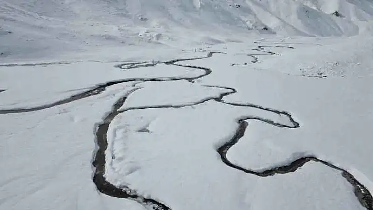 Buz tutan menderesler havanın ısınmasıyla çözülmeye başladı