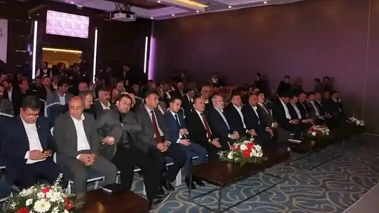 Öz Sağlık-İş Sendikası Diyarbakır Şubesi'nde Aküzüm güven tazeledi
