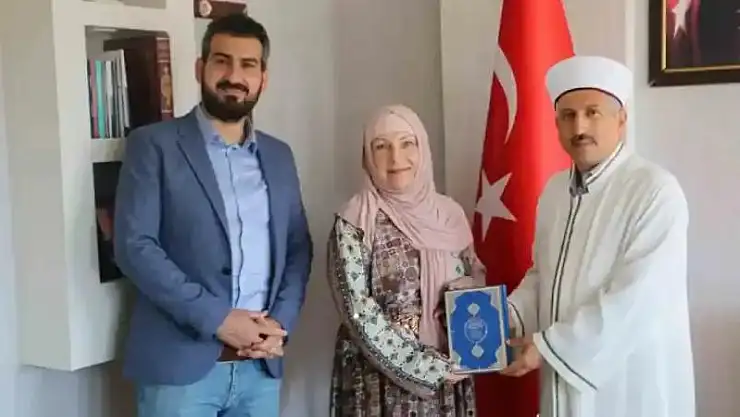 Ukrayna'dan tur rehberi olarak geldiği Diyarbakır'da Müslüman oldu