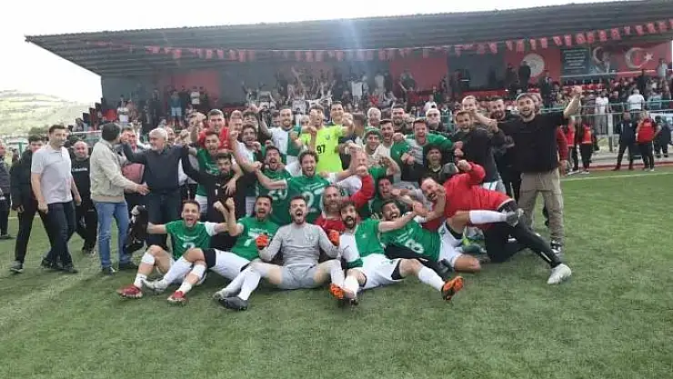 Şehitkamil Belediyespor, Kalespor'u 3-1 yenerek BAL'a yükseldi
