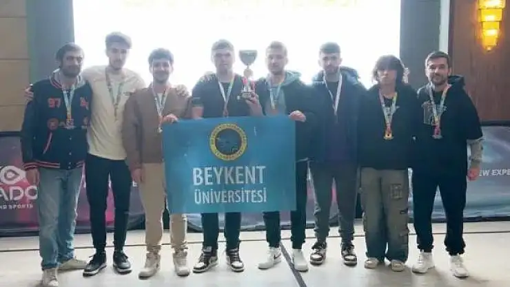 Ünilig Espor şampiyonları belli oldu
