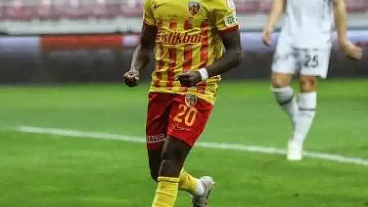 Carlos Mane ligdeki 3. golünü attı
