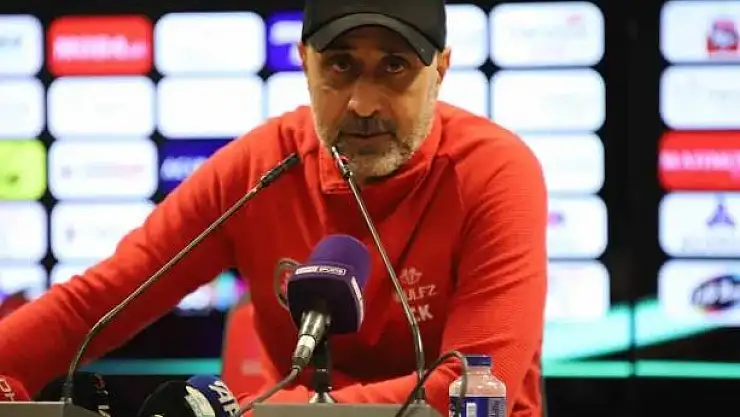 Tolunay Kafkas: 'Söyleyecek çok şey var da hayırlı olsun, herkes mutlu olsun'
