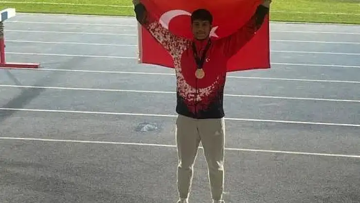 GAÜN'lü öğrenci milli gurur yaşattı
