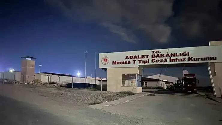 Manisa T Tipi Cezaevinde yangın: 1 kişi ağır yaralandı, 4 kişi dumandan etkilendi