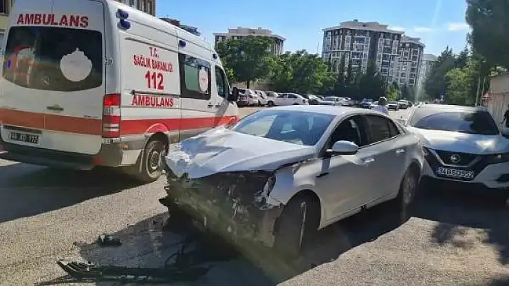 Kahramanmaraş'ta zincirleme trafik kazası: 3 yaralı
