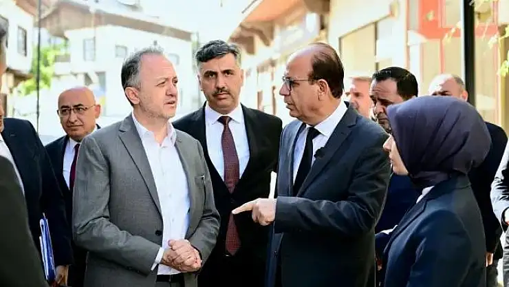 Kültür ve Turizm Bakan Yardımcısı Gökhan Yazgı, tarihi ve tescilli yapıları inceledi
